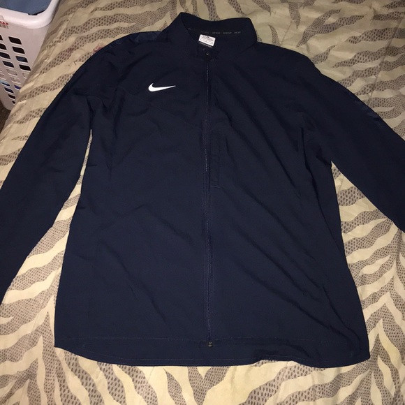 Other - Nike windbreaker